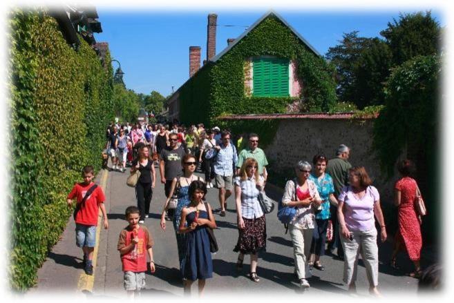 La Petite Maison De Giverny - Gite De Charme 5 Etoiles Au Coeur Du Village - 3 Chambres Dış mekan fotoğraf
