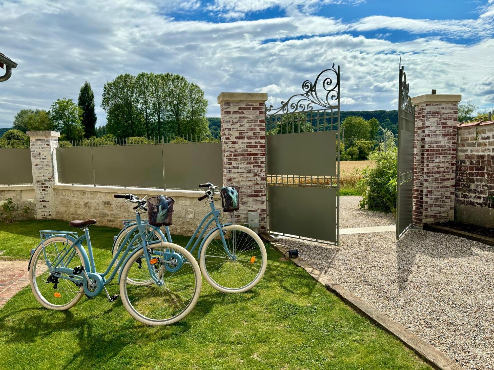 La Petite Maison De Giverny - Gite De Charme 5 Etoiles Au Coeur Du Village - 3 Chambres Dış mekan fotoğraf